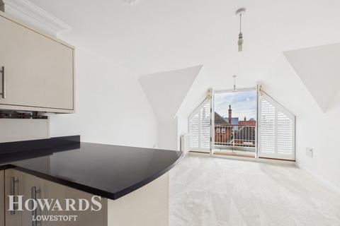 1 bedroom flat for sale, Rectory Road, Lowestoft
