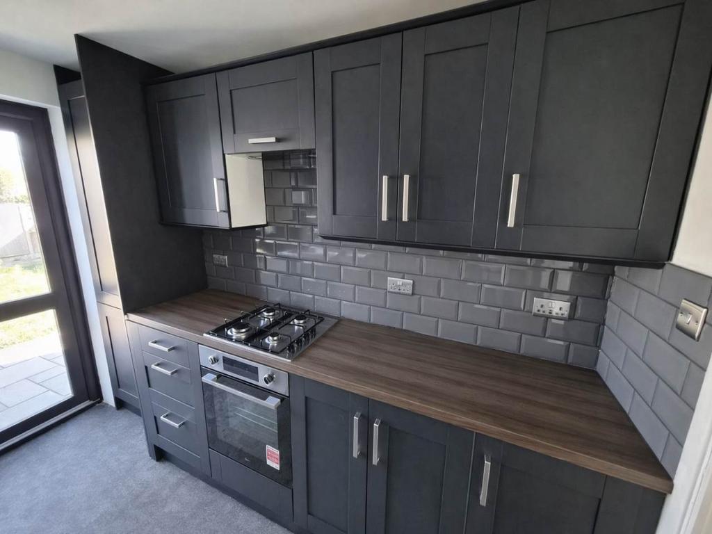 Kitchen (2)