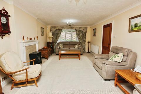 4 bedroom detached house for sale, Kingfisher Copse, Locks Heath, Southampton, Hampshire, SO31