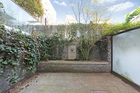undefined, Sterling Mansions, 75 Leman Street, E1
