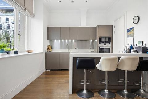undefined, Sterling Mansions, 75 Leman Street, E1