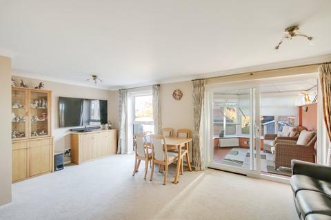 3 bedroom semi-detached house for sale, Aviary Way, Crawley Down, RH10