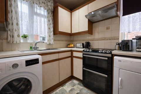 3 bedroom terraced house for sale, Ascham End, London E17