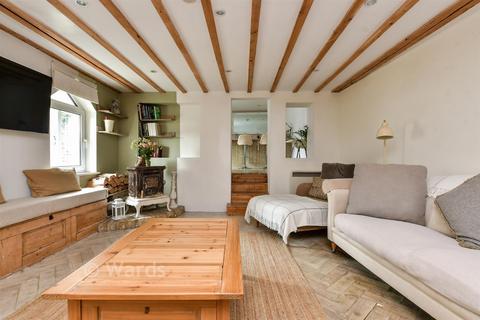 2 bedroom cottage for sale, Trinity Square, Margate CT9