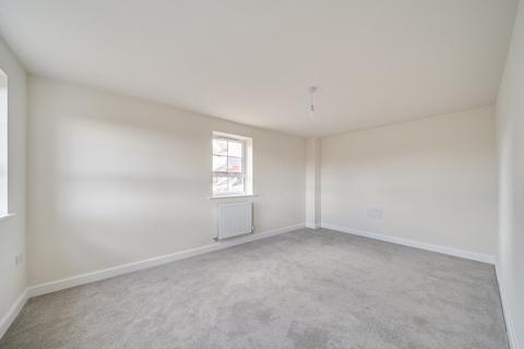 4 bedroom semi-detached house to rent, Jonquil Road, Rugby, Warwickshire, CV22