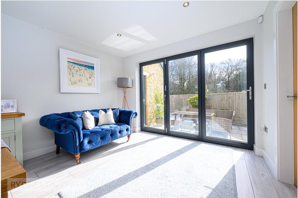 Bi-Folds To Rear