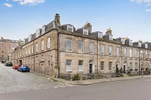2 bedroom flat for sale,