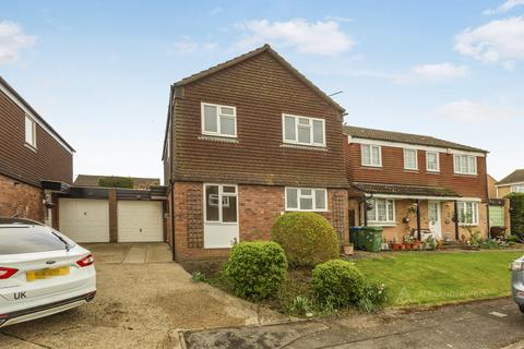 undefined, Bronte Close, Aylesbury HP19