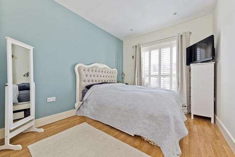 undefined, Brighton Road, Surbiton KT6