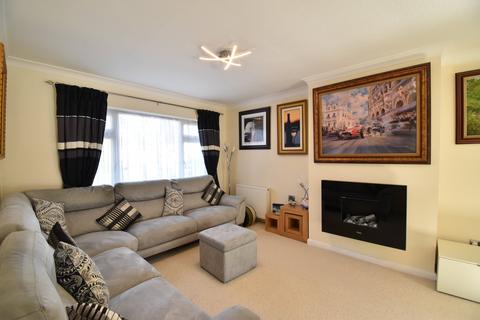 undefined, Robins Close, Lenham, ME17