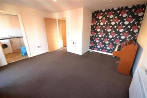 2 bedroom flat to rent, Hevingham Drive, Romford, Essex, RM6 4UA