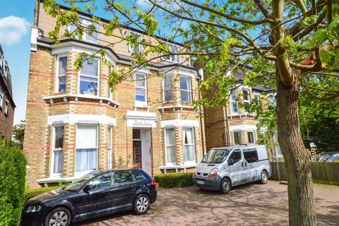 1 bedroom flat for sale, Surrey KT5