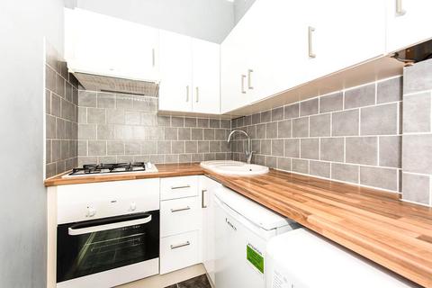 1 bedroom flat for sale, Surrey KT5