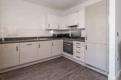 1 bedroom flat for sale, Hilltop Avenue, London, NW10
