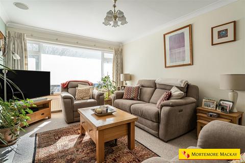 3 bedroom apartment for sale, Vicars Moor Lane, London