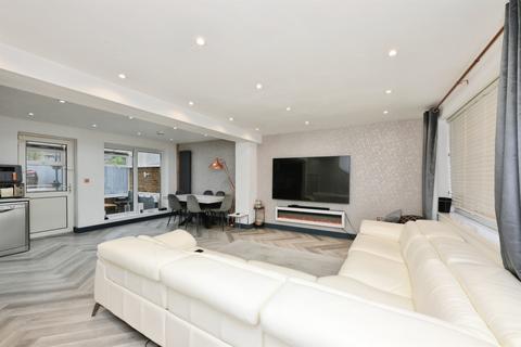 2 bedroom terraced house for sale, Riverside Path, Cheshunt, Waltham Cross