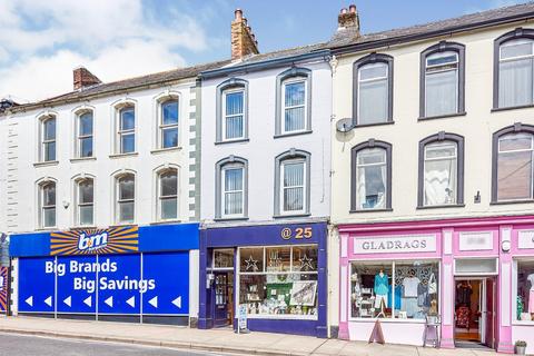 2 bedroom flat to rent, King Street, Cumbria CA7