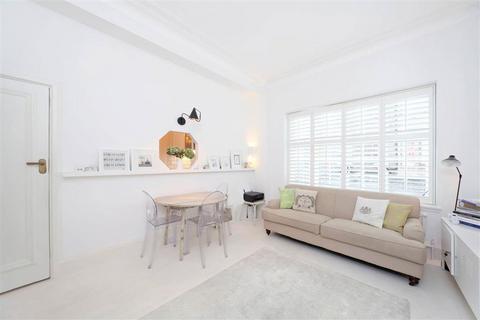Studio to rent, Devonshire Street, London W1G