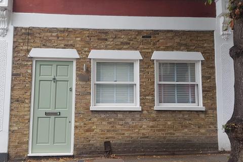 1 bedroom maisonette to rent, Duke Road, London, W4