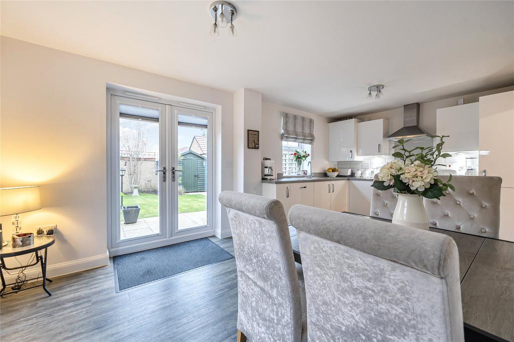 Kitchen/Dining