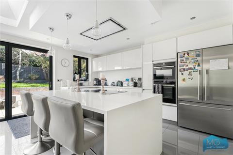 3 bedroom semi-detached house for sale, Brookside South, East Barnet, Barnet, EN4