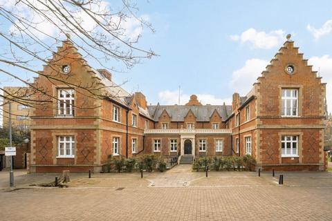 2 bedroom flat for sale, Ritson Road, London E8