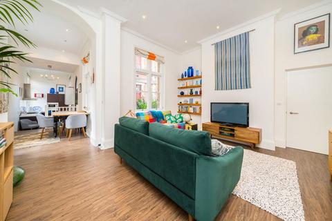 2 bedroom flat for sale, Ritson Road, London E8