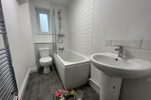 3 bedroom property to rent, Blaen-y-Cwm Terrace, TREORCHY, CF42