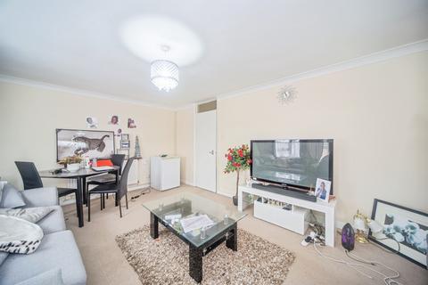 undefined, Cherry Close, Salisbury
