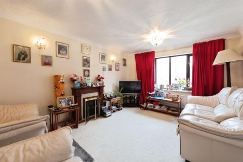 2 bedroom bungalow for sale, Hartwood Gardens, Waterlooville