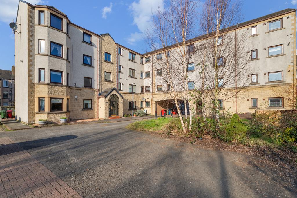 Victoria Road, Falkirk, FK2 7 AU