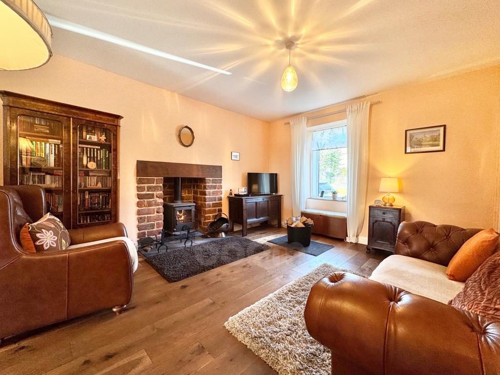Dunlop Road, Barrmill lounge