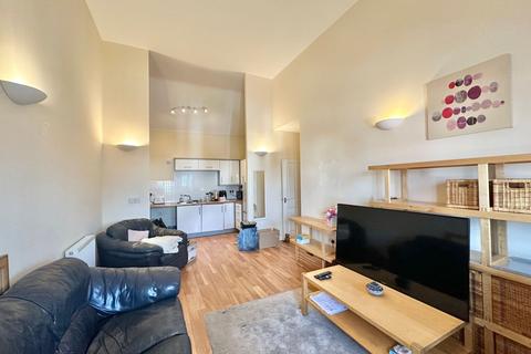 2 bedroom flat to rent, St. Helena Avenue, Bletchley, MK3