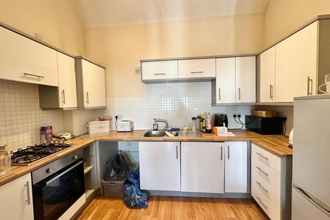 2 bedroom flat to rent, St. Helena Avenue, Bletchley, MK3