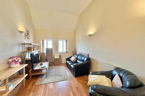 2 bedroom flat to rent, St. Helena Avenue, Bletchley, MK3