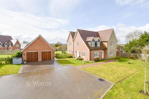 4 bedroom detached house for sale, Vicarage Fields, Maidstone ME17