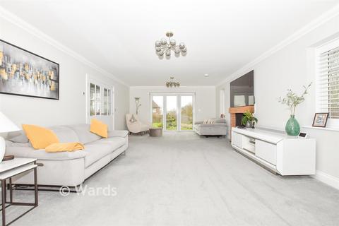 4 bedroom detached house for sale, Vicarage Fields, Maidstone ME17
