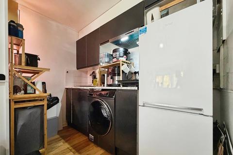 undefined, Mount Lane, Bracknell, Berkshire
