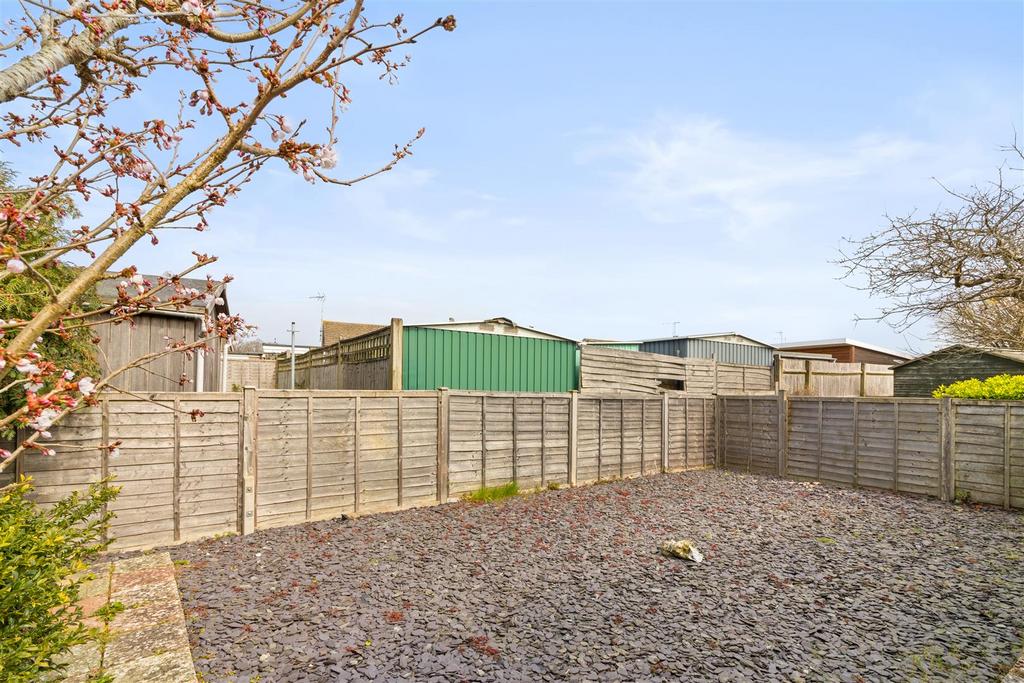 End Area of Rear Garden