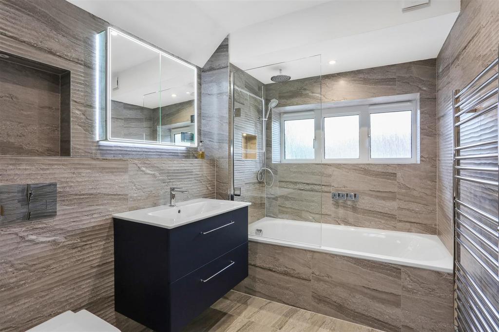 1634941317 - 12 Coleridge Avenue, SM1 - 23.jpg