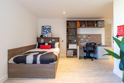 undefined, Skyline Platinum Studio at Glassworks, Glassworks, St Thomas Street BS1