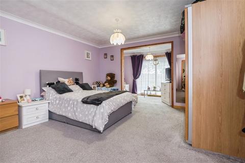 3 bedroom detached bungalow for sale, Butts Road, SOUTHAMPTON