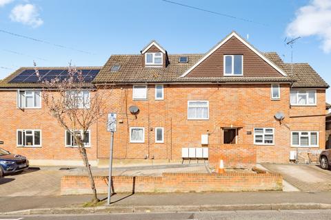 Mildred Avenue, Watford