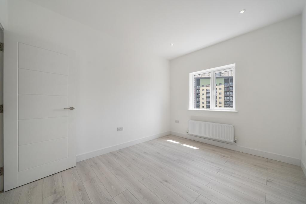 Flat 43, Crosskeys Close N9 7 AD-No Watermark-8