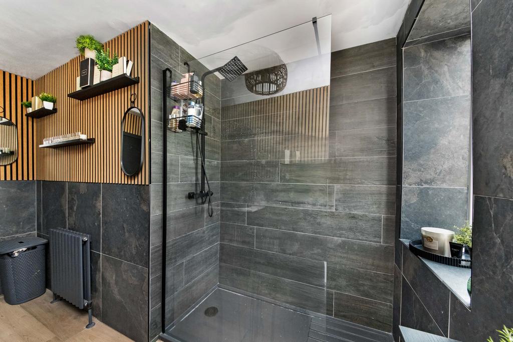 House shower room