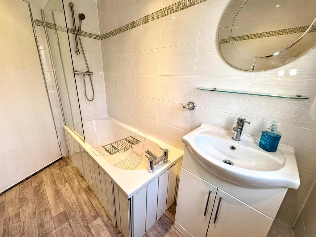 Bathroom 2
