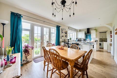 4 bedroom link detached house for sale, Clanfield Close, Chandlers Ford
