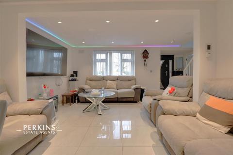 undefined, Northolt, uUB5