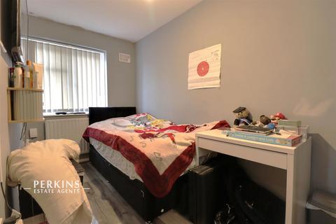 undefined, Northolt, uUB5
