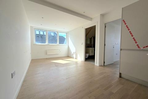 undefined, River Court, Woking, Surrey, GU21